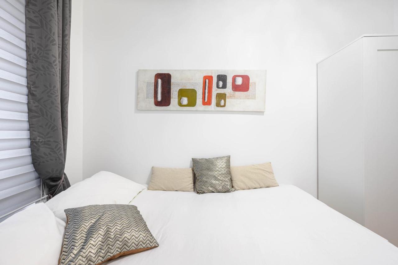 Navona & Pantheon Cozy Apartment Roma Esterno foto